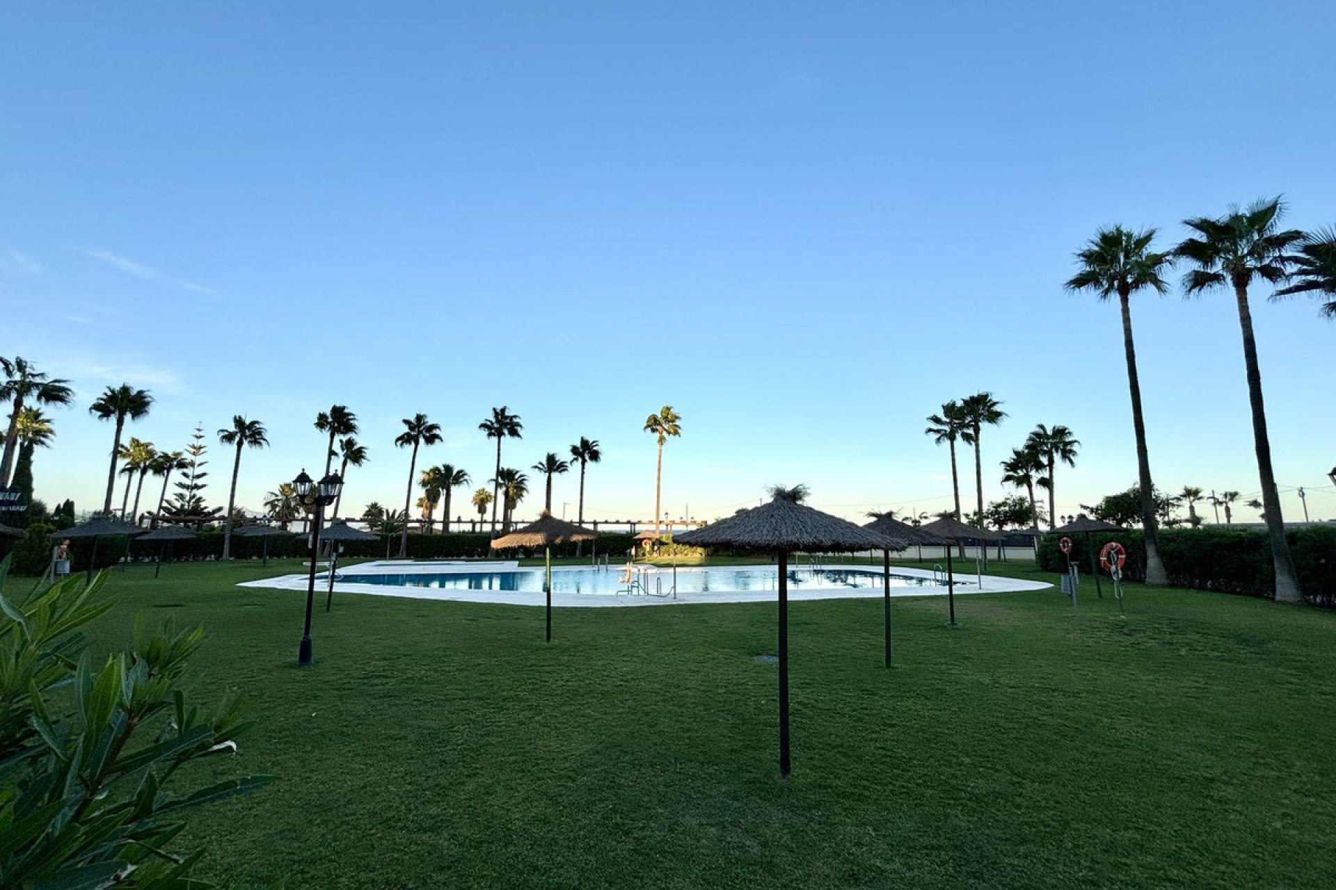 Resale - Ground floor apartment - Estepona - Estepona Centro