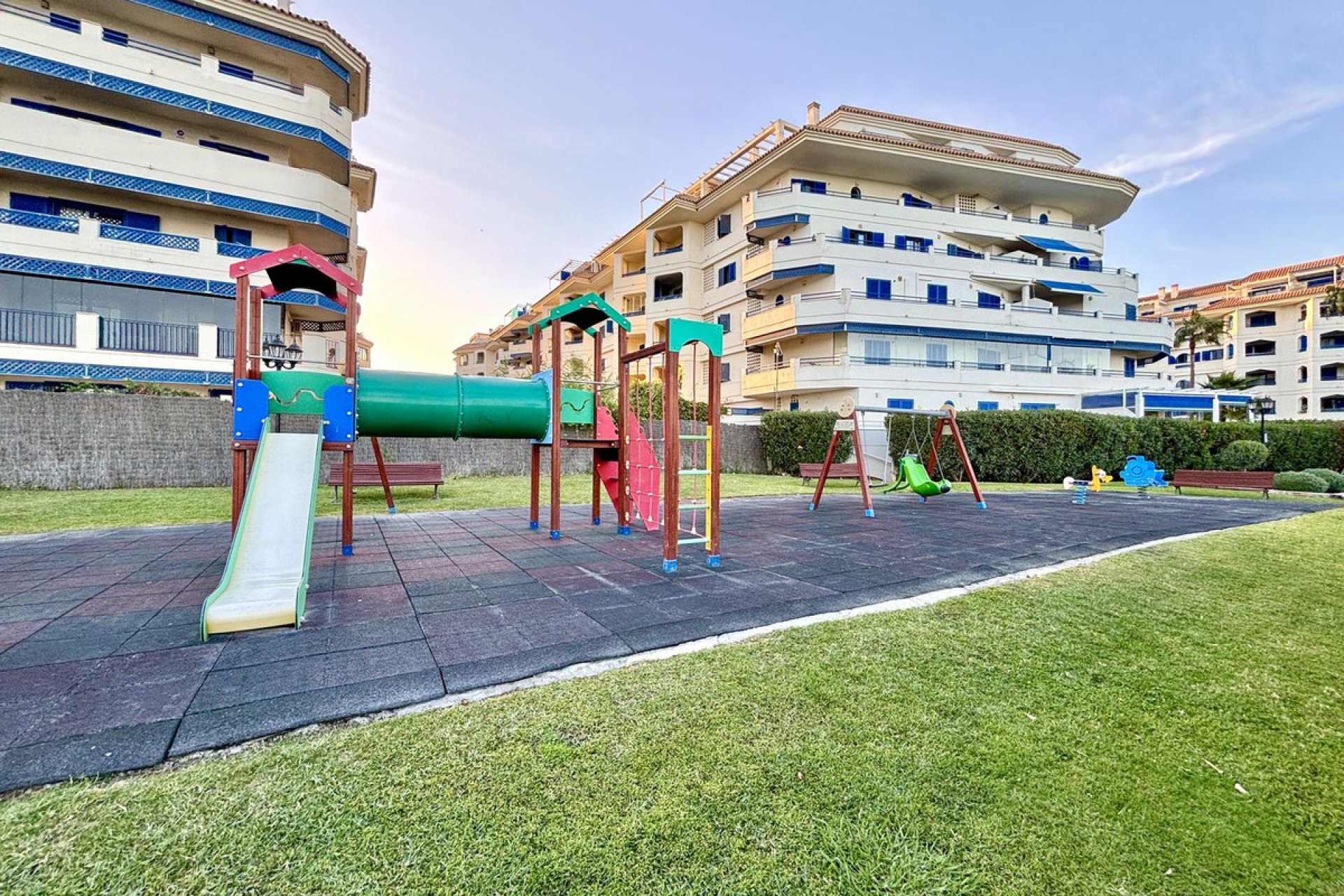Resale - Ground floor apartment - Estepona - Estepona Centro
