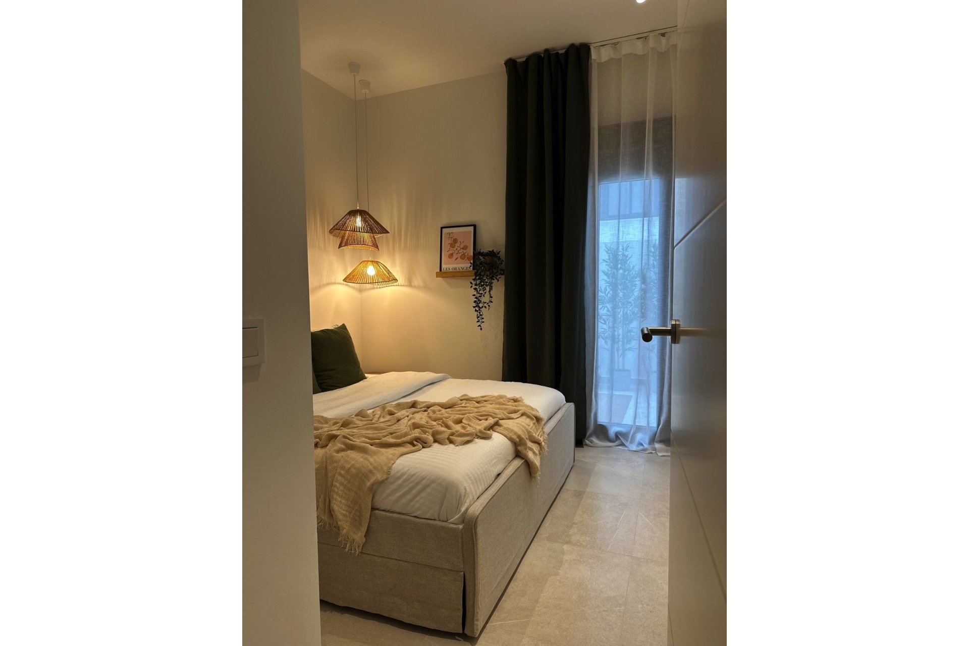 Resale - Ground floor apartment - Estepona - Estepona Centro