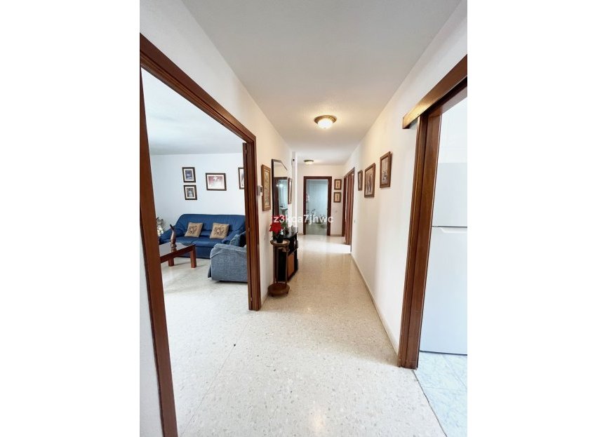 Resale - Ground floor apartment - Estepona - Estepona Centro