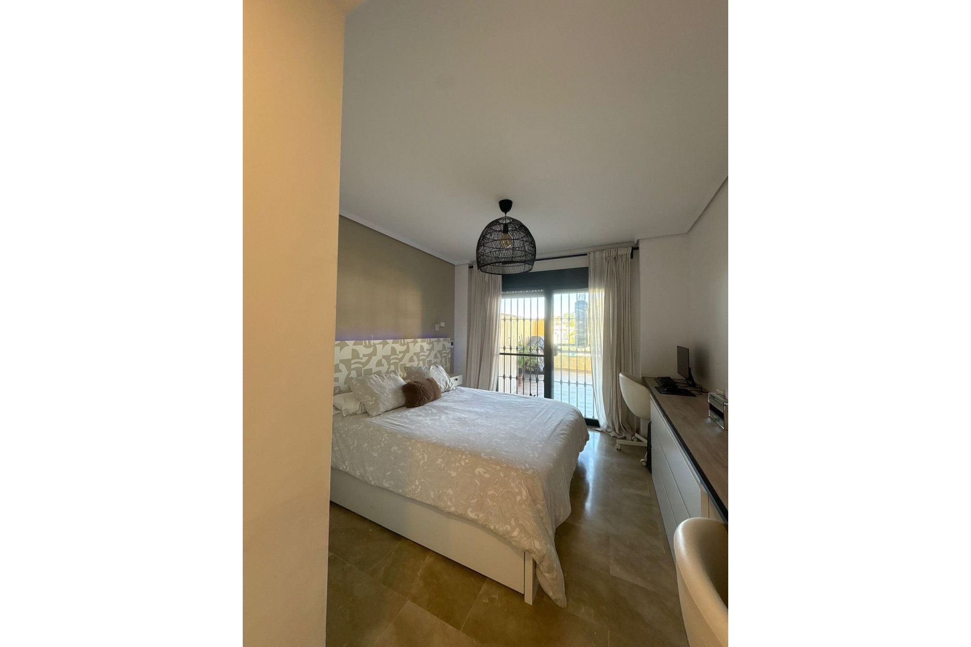 Resale - Ground floor apartment - Estepona - Estepona Centro