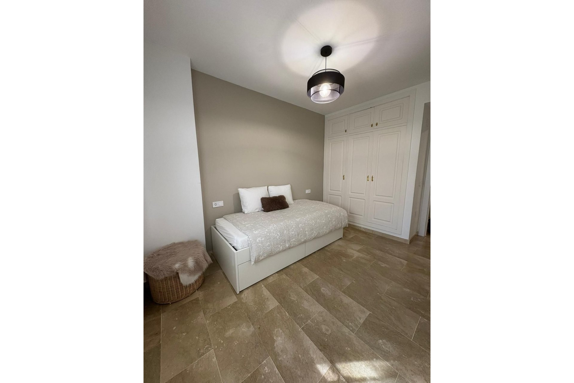 Resale - Ground floor apartment - Estepona - Estepona Centro