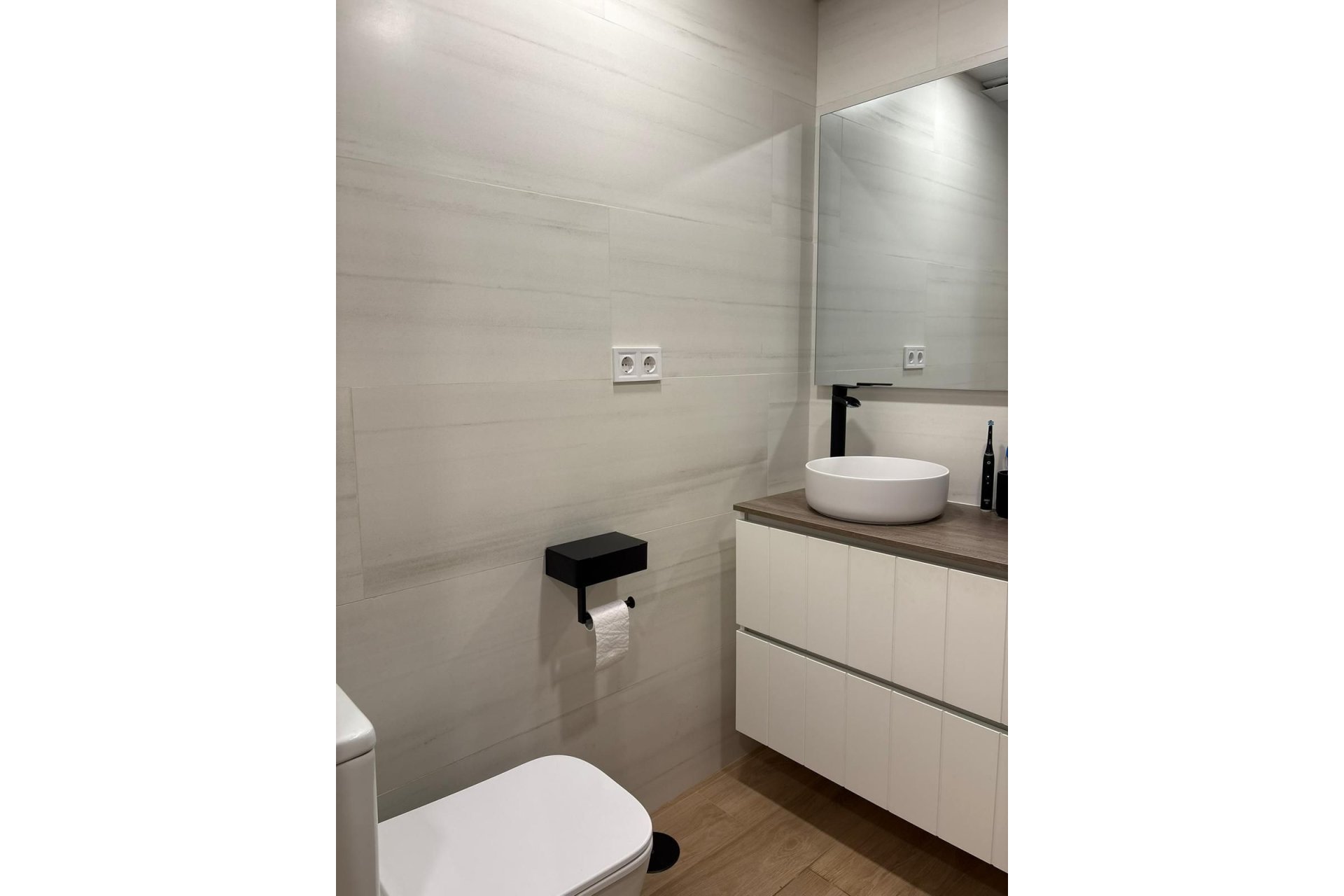 Resale - Ground floor apartment - Estepona - Estepona Centro