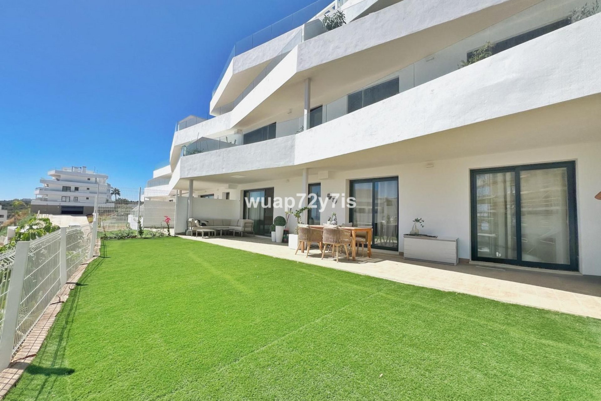 Resale - Ground floor apartment - Estepona - Estepona Centro