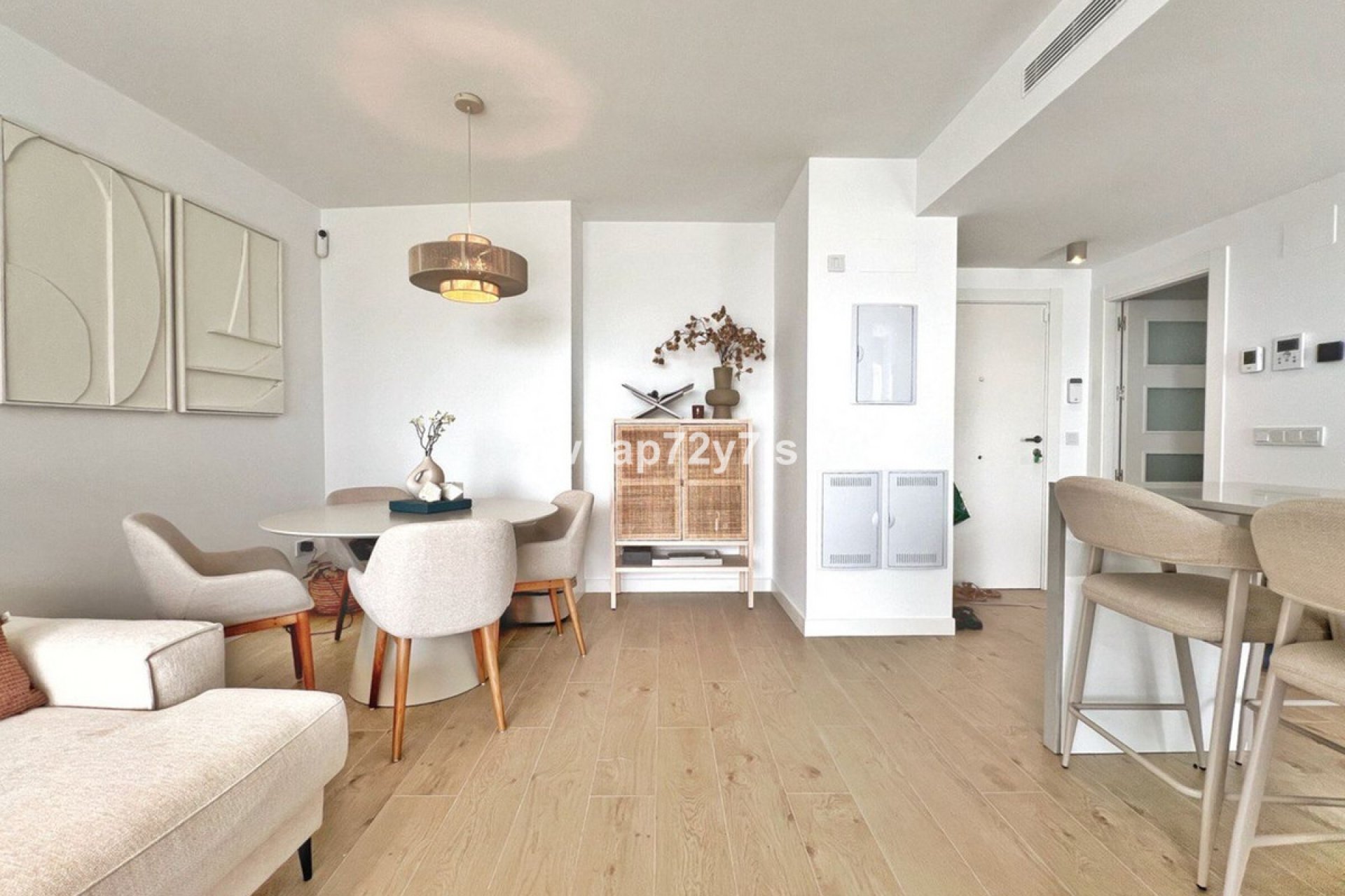 Resale - Ground floor apartment - Estepona - Estepona Centro