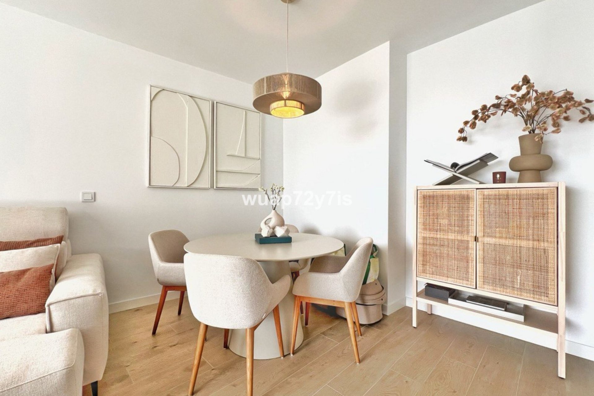 Resale - Ground floor apartment - Estepona - Estepona Centro