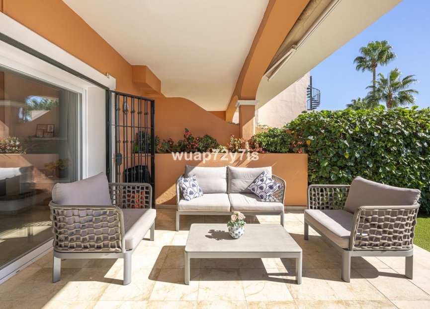 Resale - Ground floor apartment - Estepona - Estepona Centro