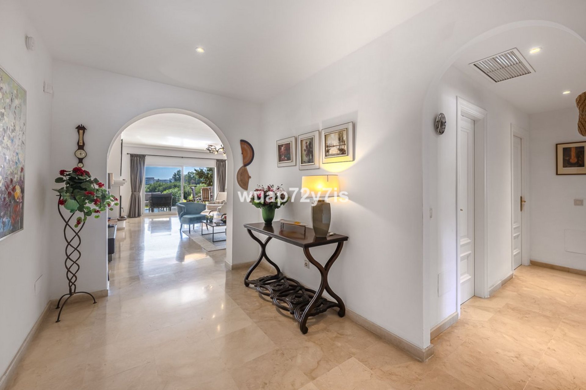 Resale - Ground floor apartment - Estepona - Estepona Centro