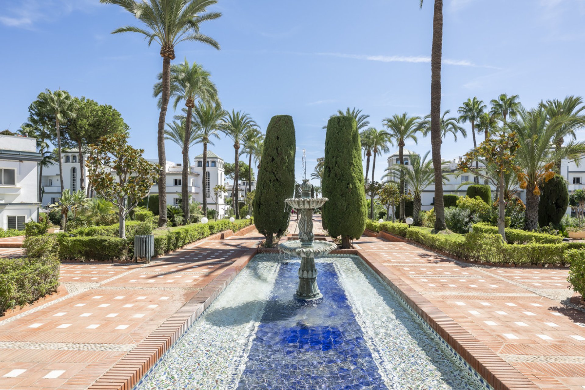 Resale - Ground floor apartment - Estepona - Estepona Centro