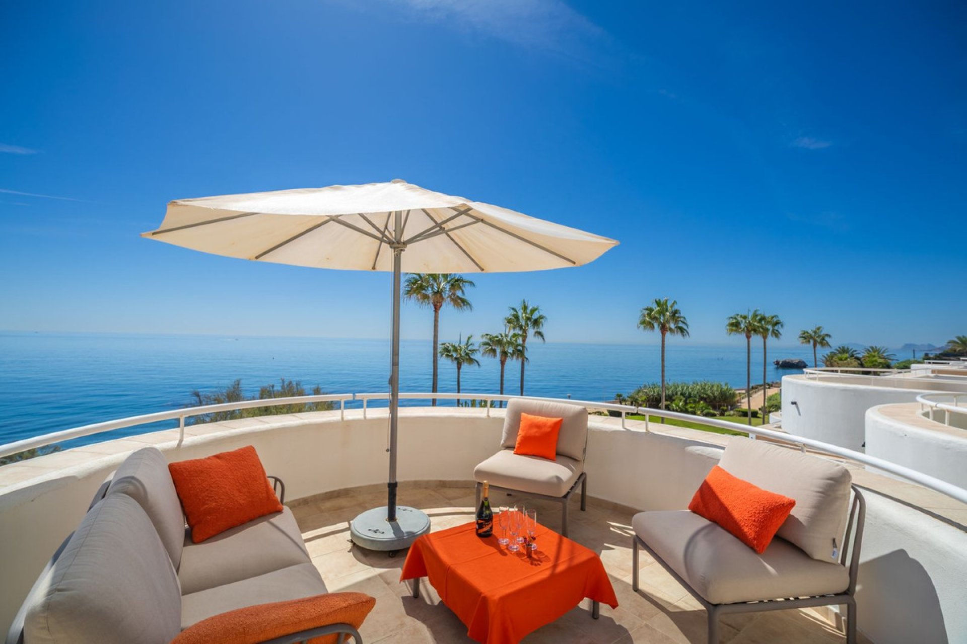 Resale - Ground floor apartment - Estepona - Estepona Centro