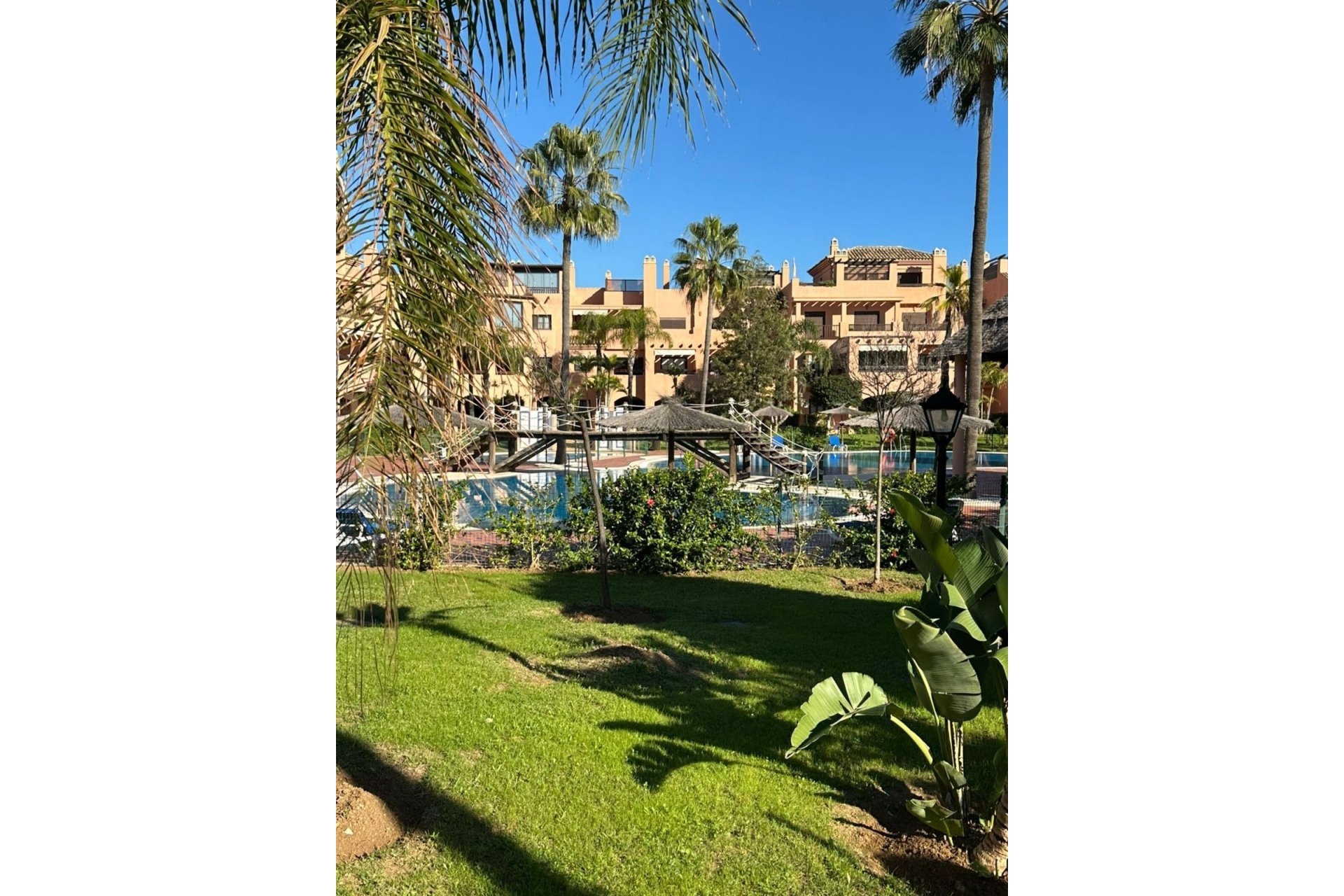 Resale - Ground floor apartment - Estepona - Estepona Centro