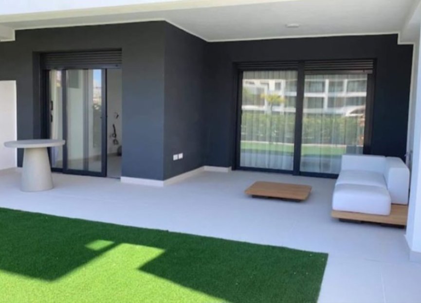 Resale - Ground floor apartment - Estepona - Estepona Centro