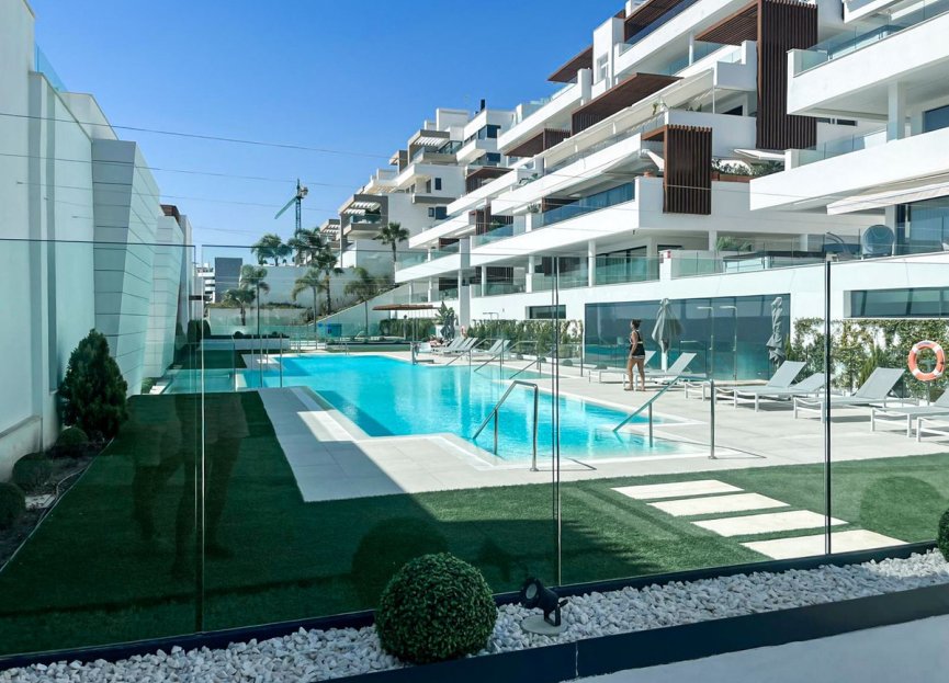 Resale - Ground floor apartment - Estepona - Estepona Centro