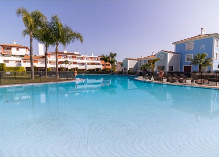 Resale - Ground floor apartment - Estepona - Estepona Centro