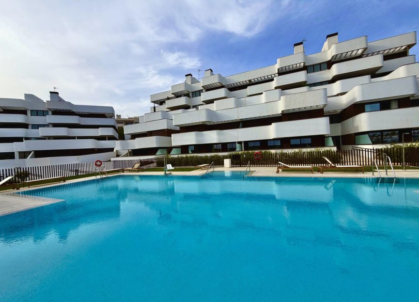 Resale - Ground floor apartment - Estepona - Estepona Centro