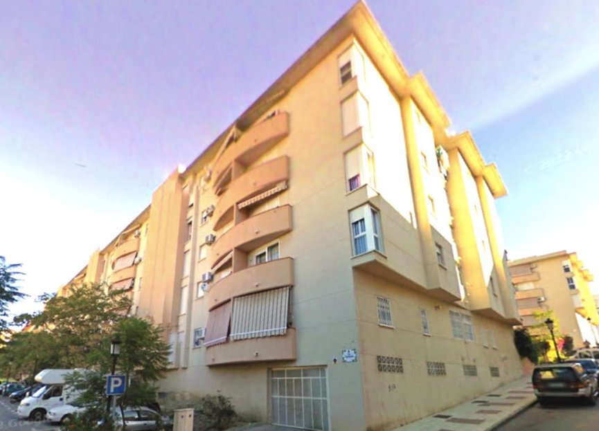 Resale - Ground floor apartment - Estepona - Estepona Centro