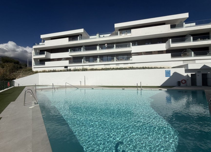 Resale - Ground floor apartment - Estepona - Estepona Centro