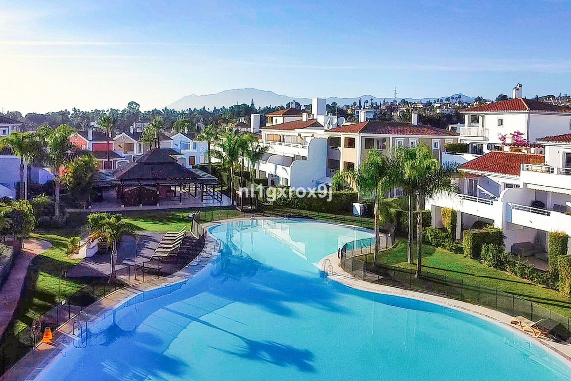 Resale - Ground floor apartment - Estepona - Estepona Centro