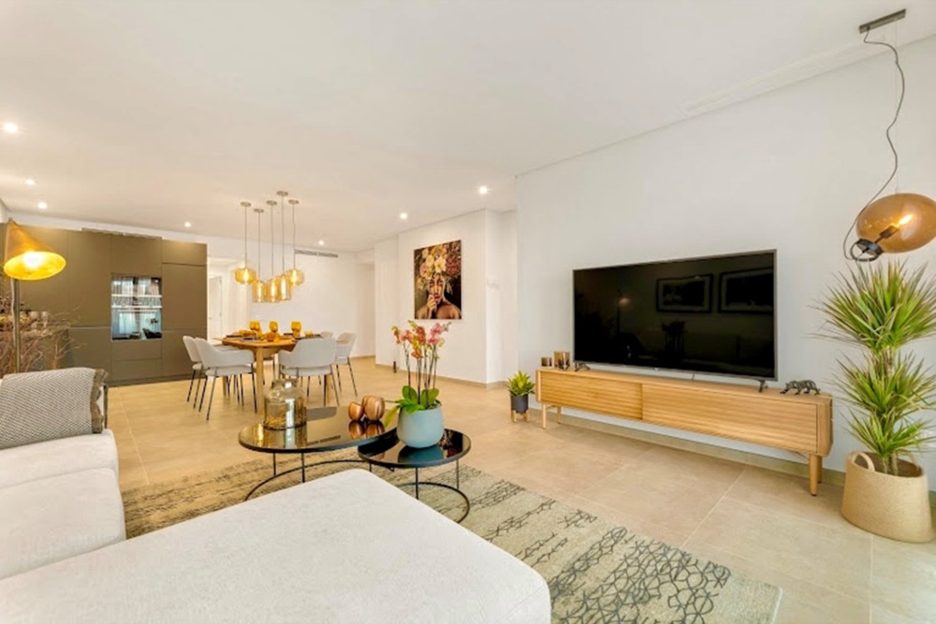 Resale - Ground floor apartment - Estepona - Estepona Centro