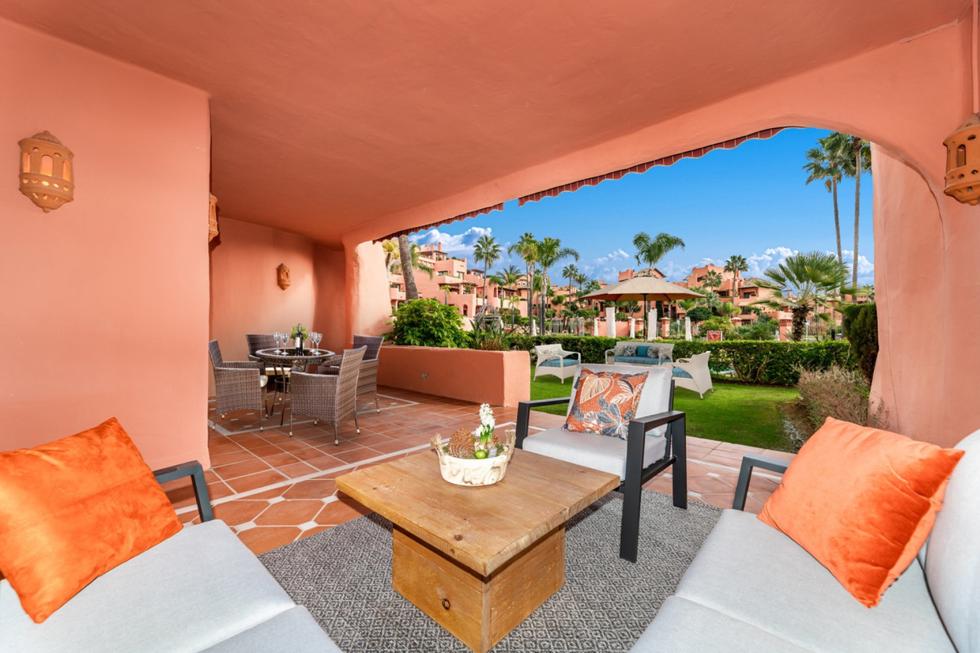 Resale - Ground floor apartment - Estepona - Estepona Centro