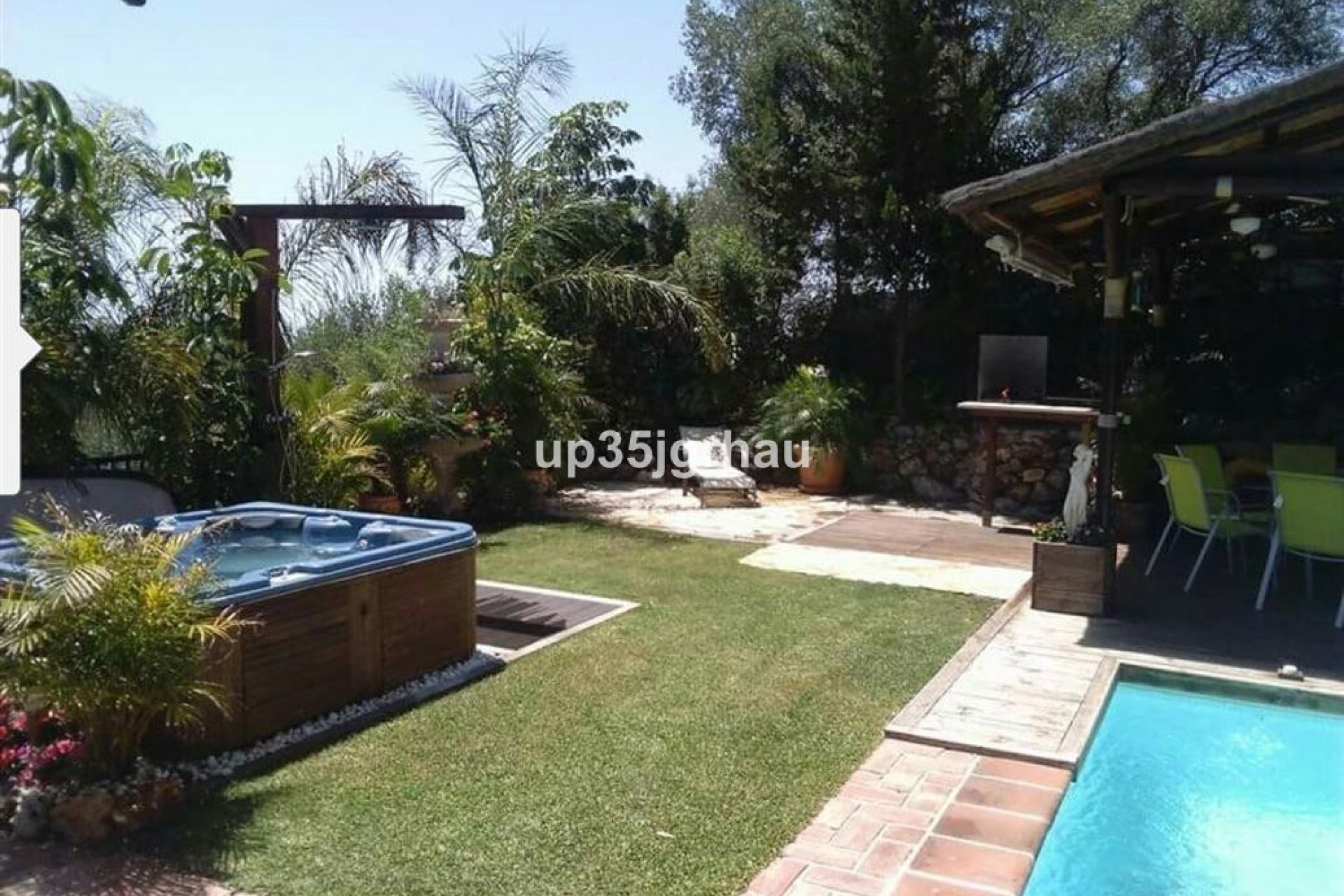 Resale - Ground floor apartment - Estepona - Estepona Centro