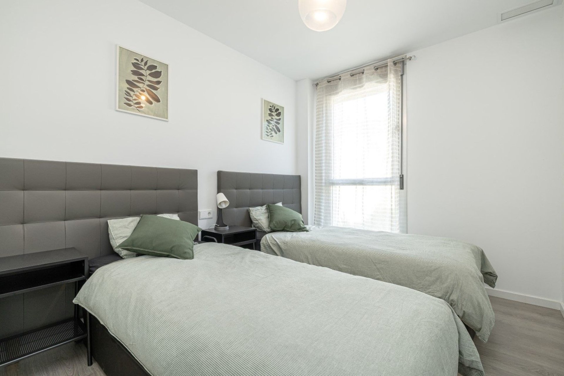 Resale - Ground floor apartment - Estepona - Estepona Centro