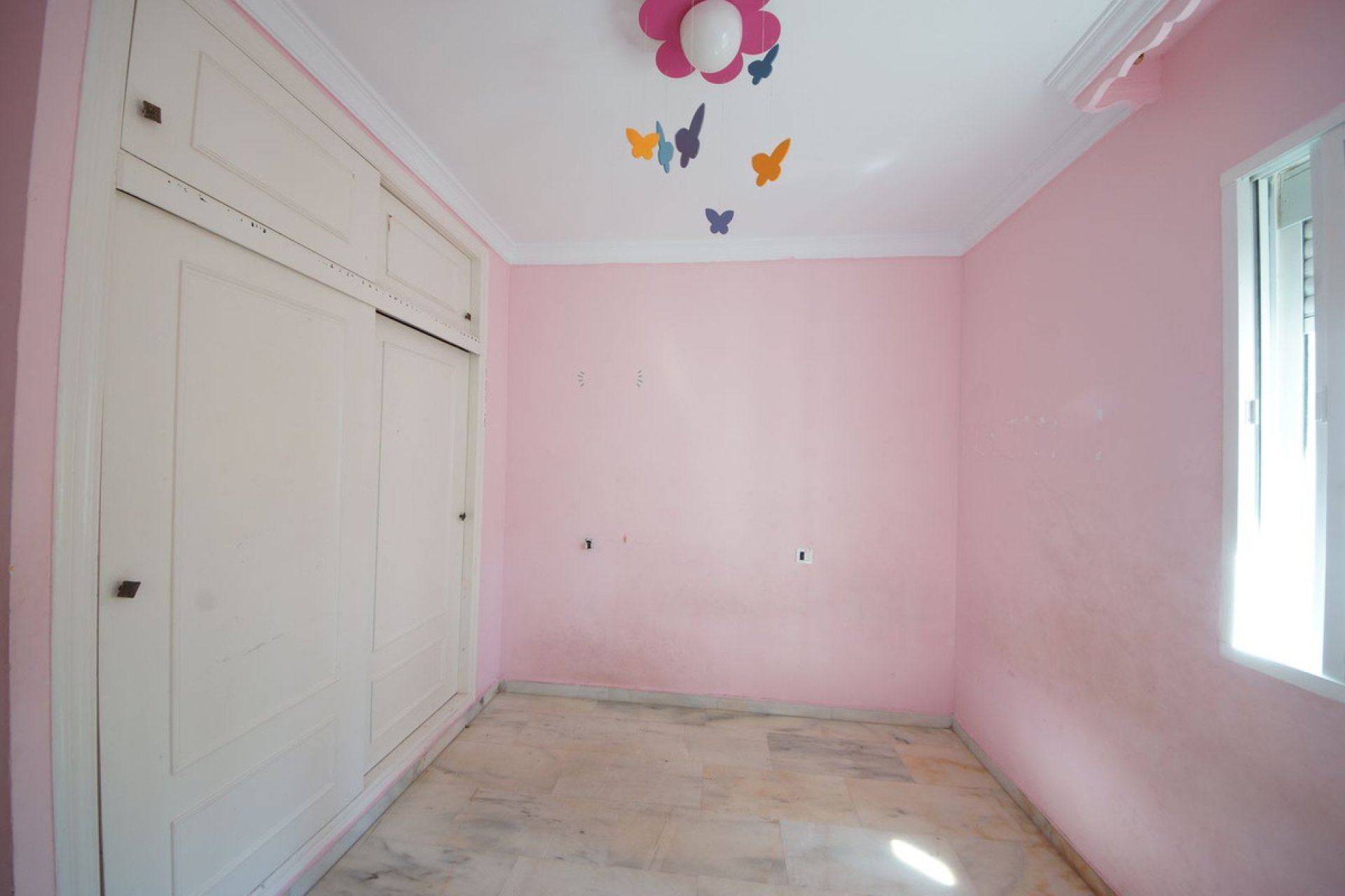 Resale - Ground floor apartment - Estepona - Estepona Centro