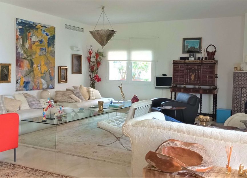 Resale - Ground floor apartment - Estepona - Estepona Centro