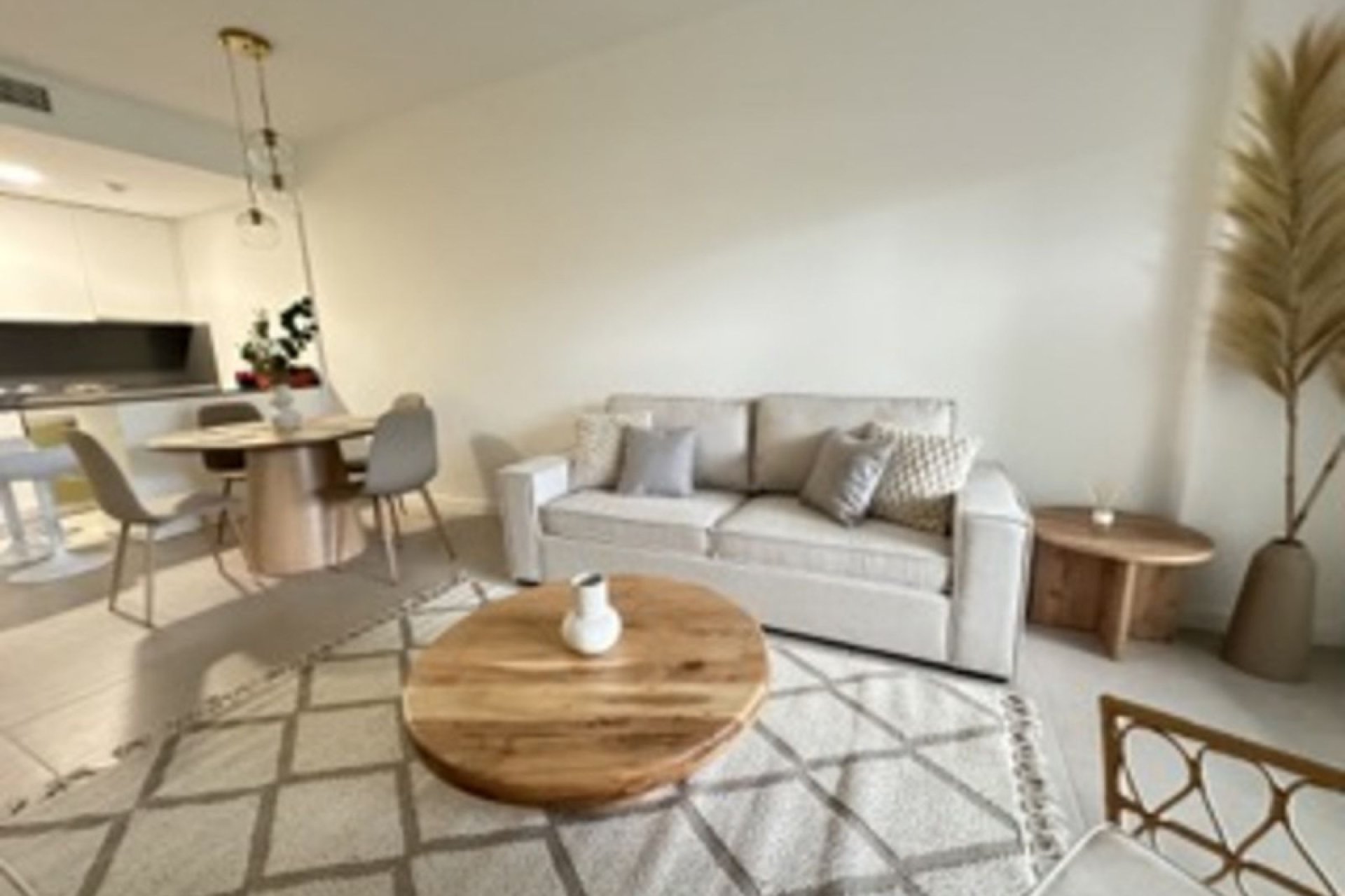 Resale - Ground floor apartment - Estepona - Estepona Centro