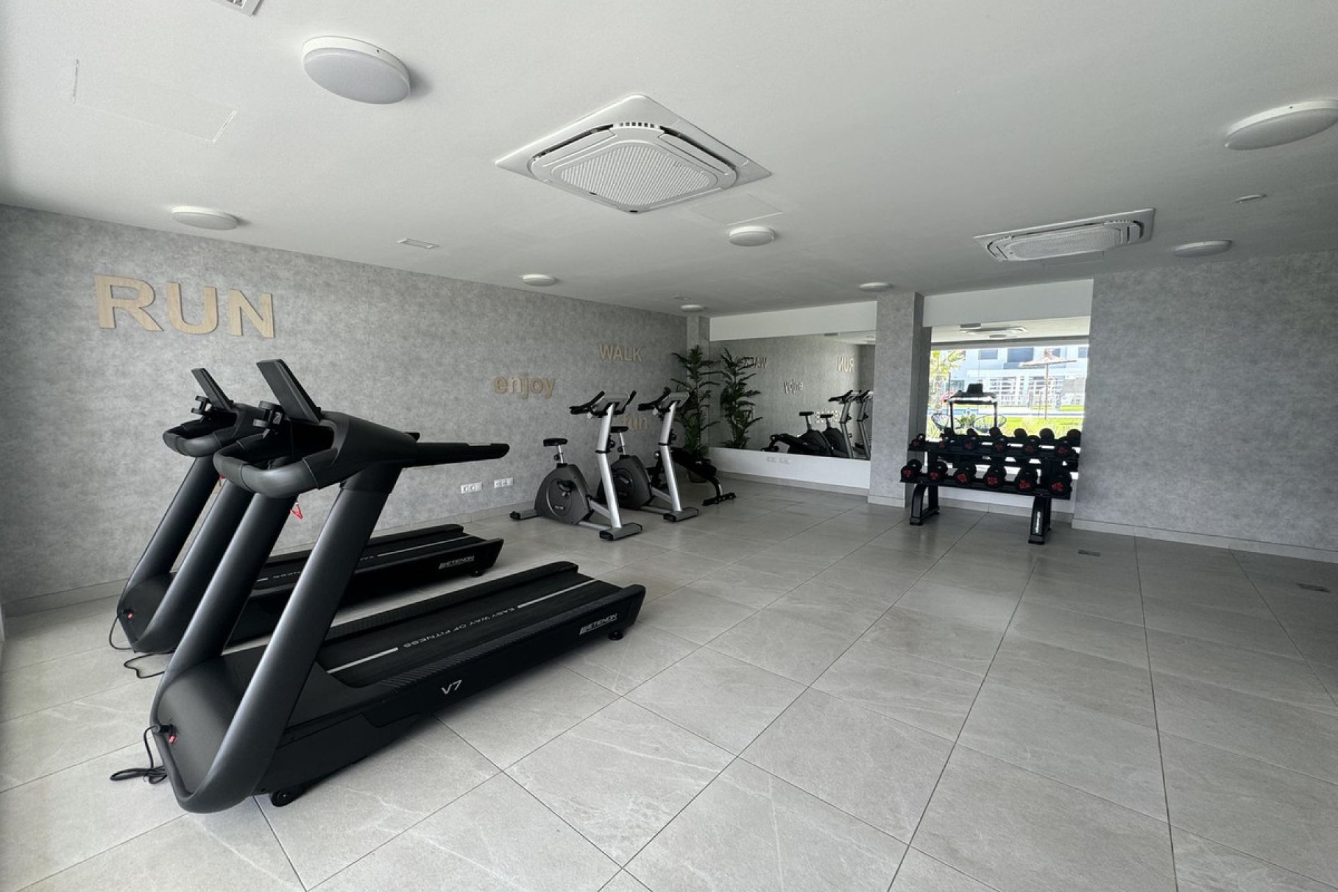 Resale - Ground floor apartment - Estepona - Estepona Centro