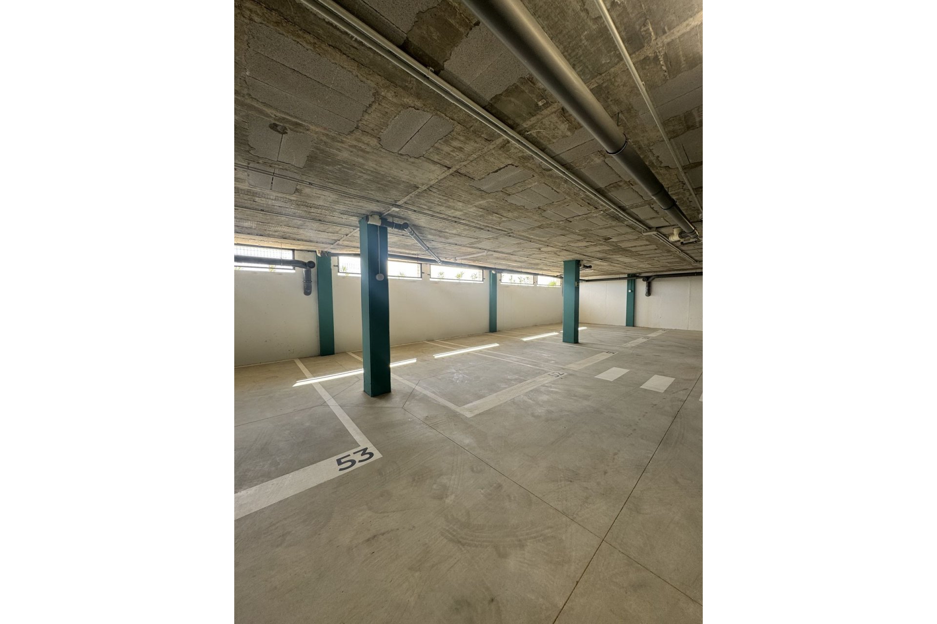 Resale - Ground floor apartment - Estepona - Estepona Centro