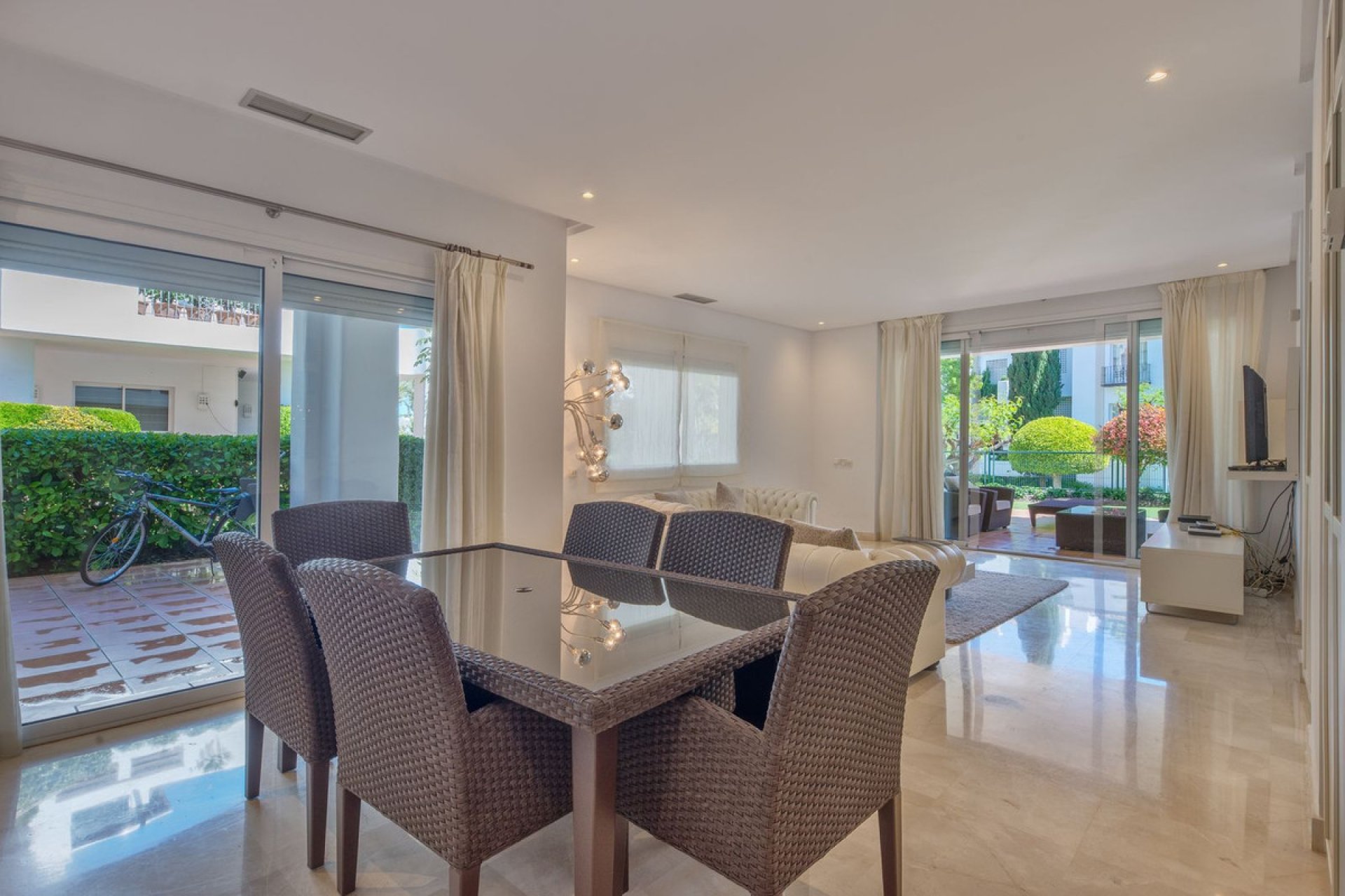 Resale - Ground floor apartment - Estepona - Estepona Centro