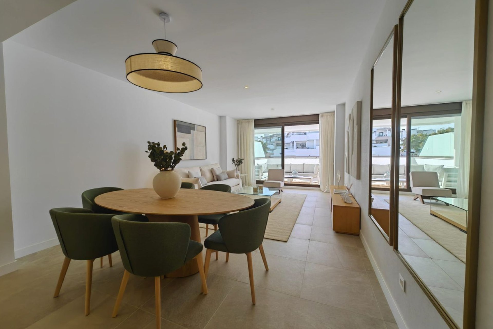 Resale - Ground floor apartment - Estepona - Estepona Centro