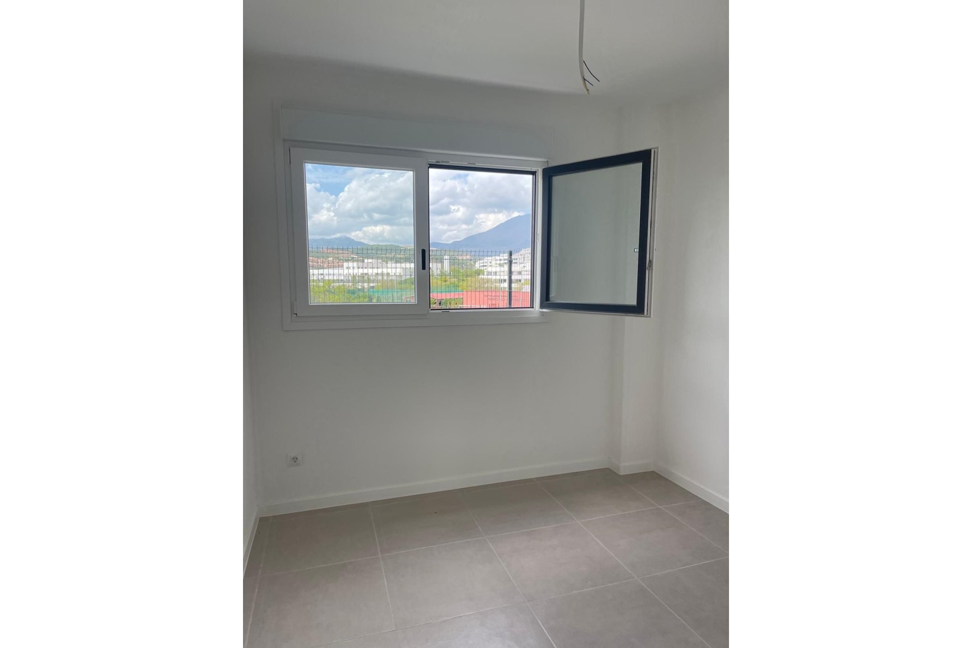 Resale - Ground floor apartment - Estepona - Estepona Centro