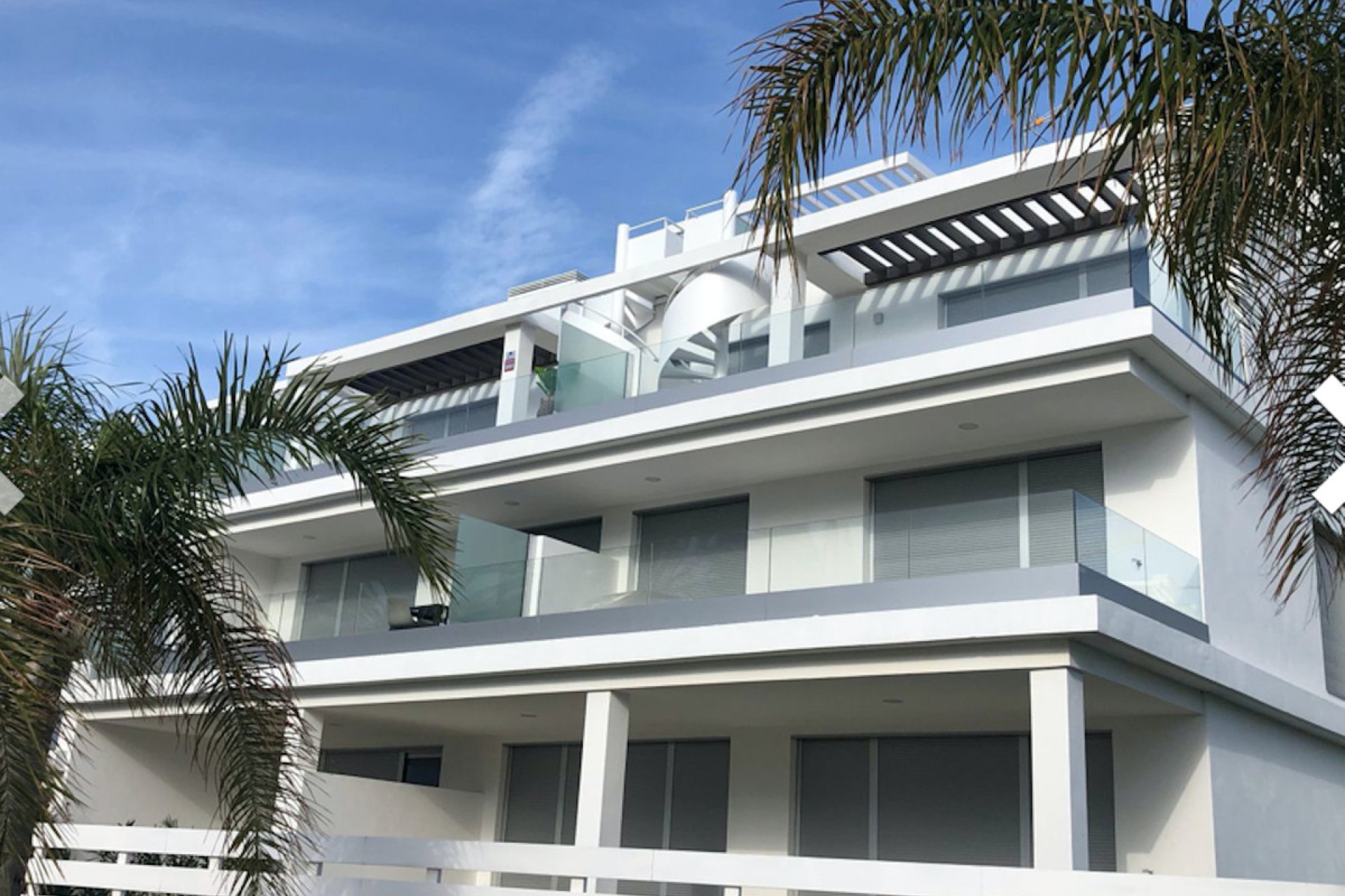 Resale - Ground floor apartment - Estepona - Estepona Centro