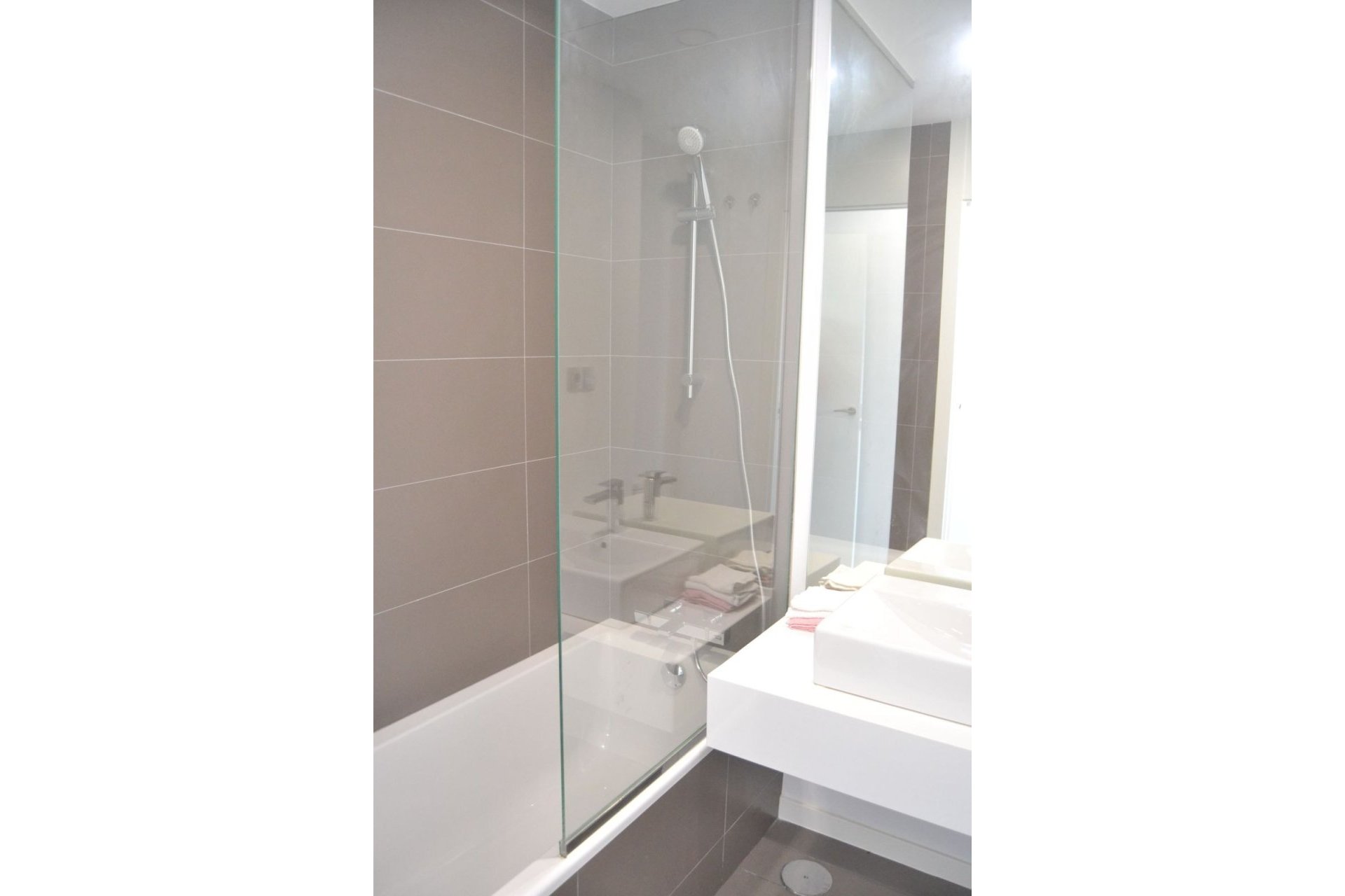 Resale - Ground floor apartment - Estepona - Estepona Centro