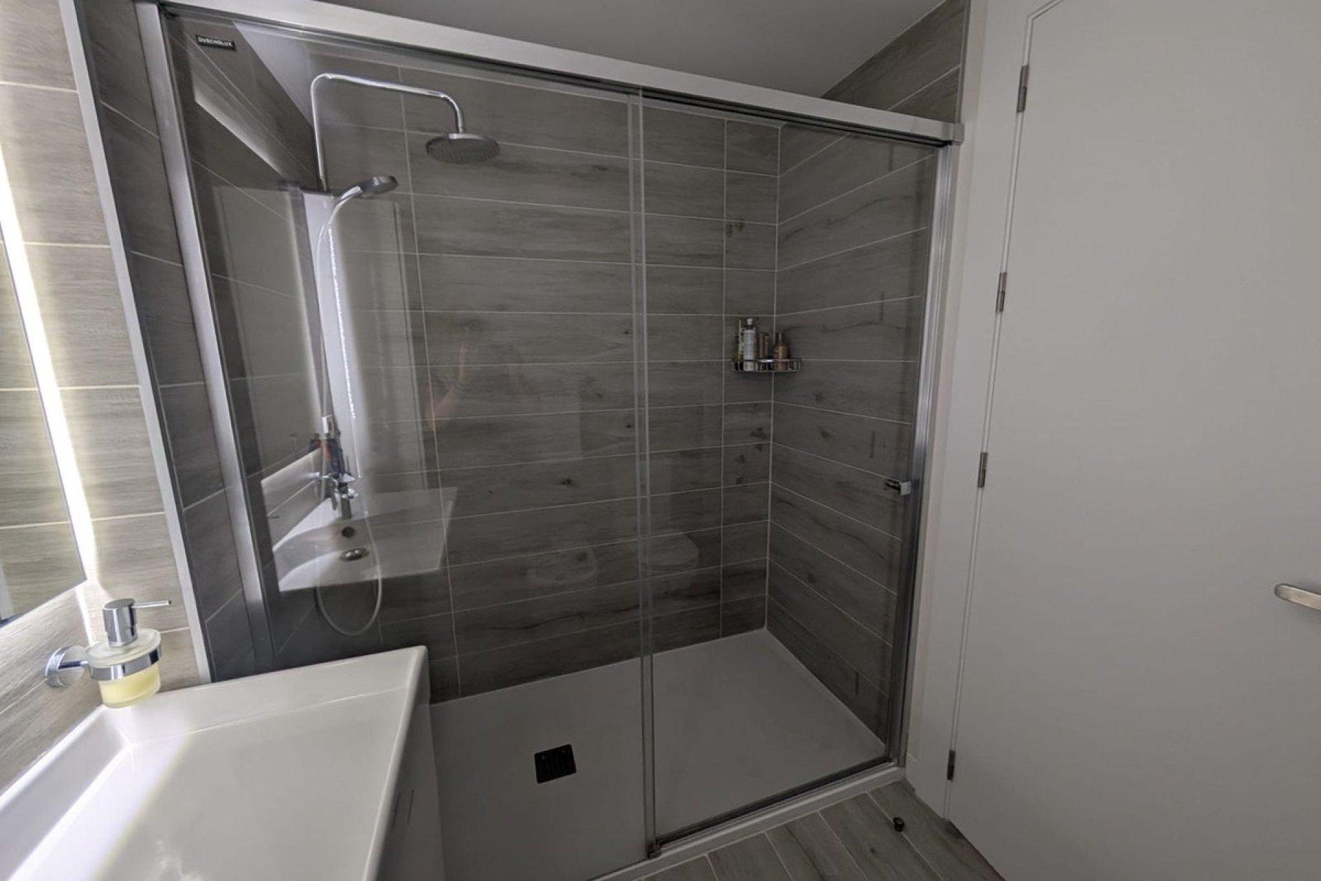 Resale - Ground floor apartment - Estepona - Estepona Centro