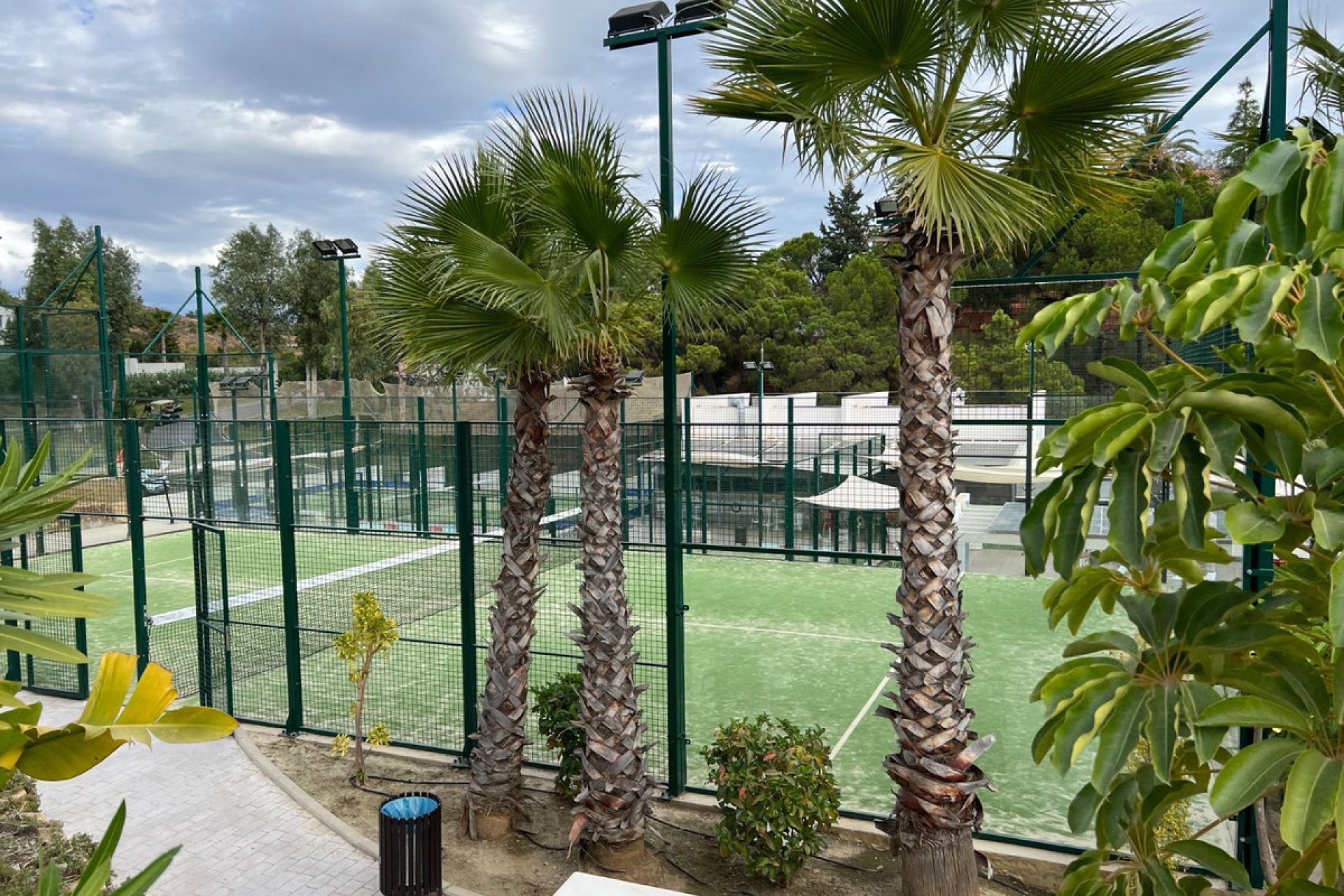 Resale - Ground floor apartment - Estepona - Estepona Centro