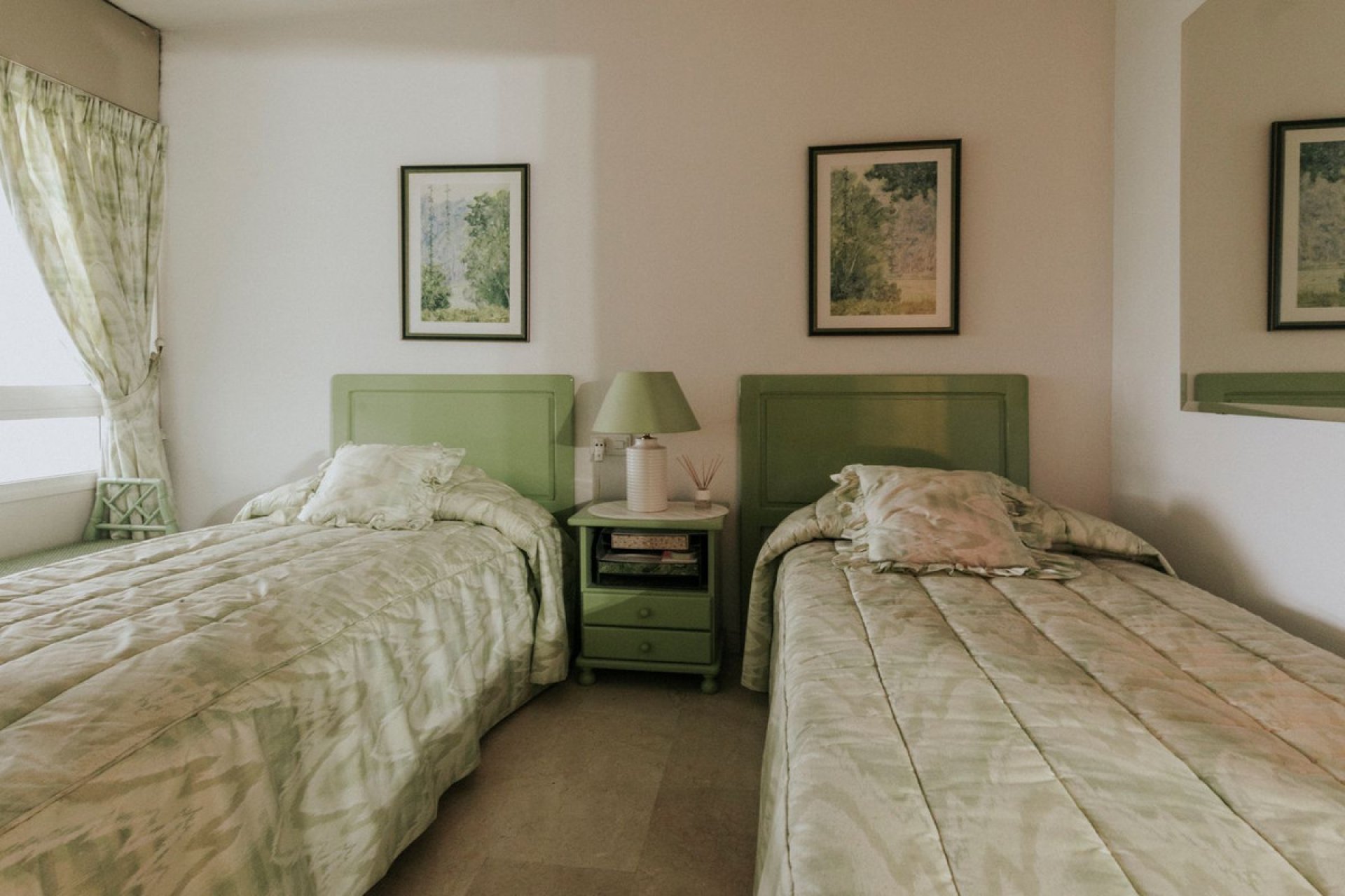 Resale - Ground floor apartment - Estepona - Estepona Centro