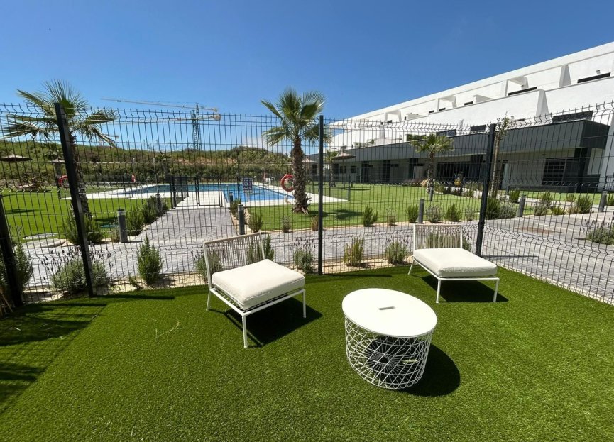 Resale - Ground floor apartment - Estepona - Estepona Centro