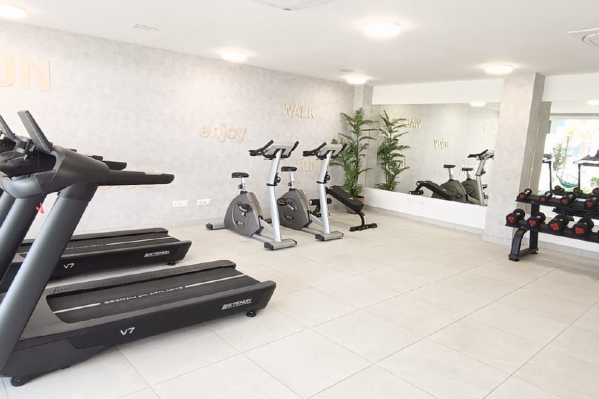 Resale - Ground floor apartment - Estepona - Estepona Centro