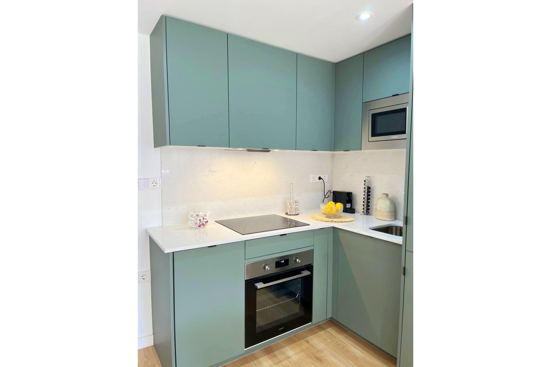 Resale - Ground floor apartment - Estepona - Estepona Centro