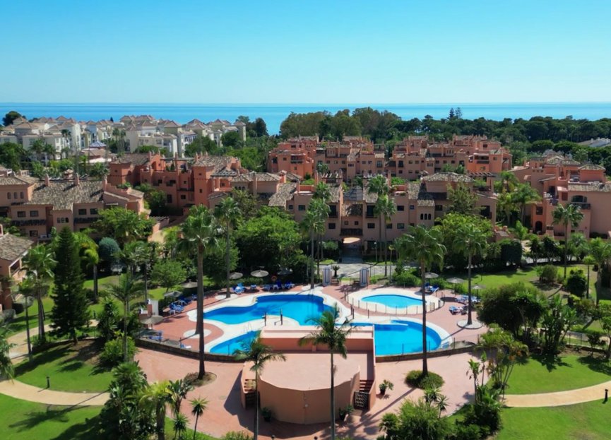 Resale - Ground floor apartment - Estepona - Hacienda del Sol