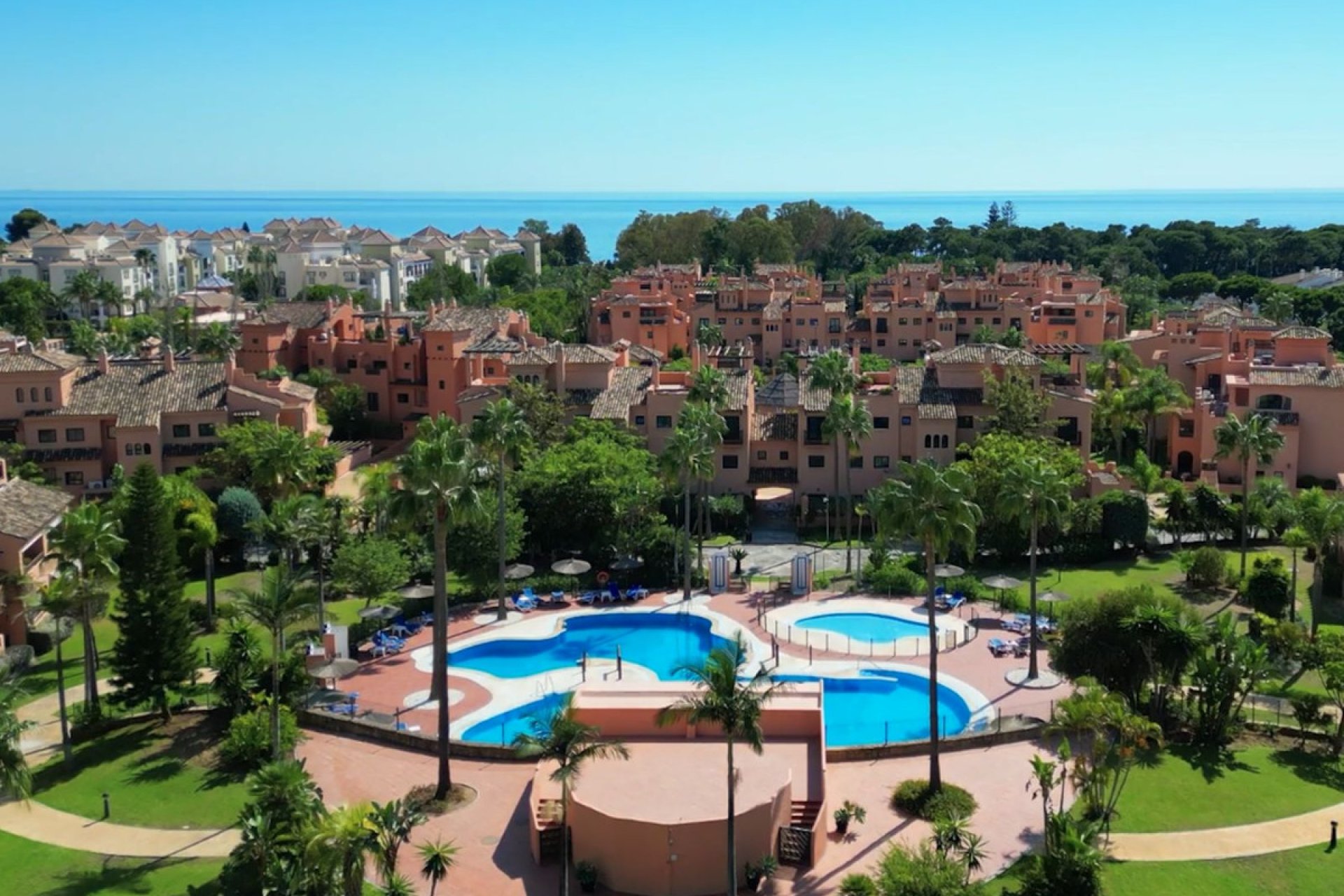 Resale - Ground floor apartment - Estepona - Hacienda del Sol