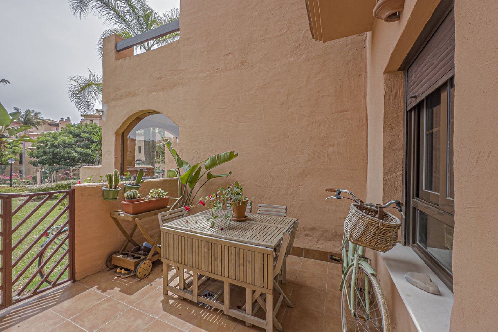 Resale - Ground floor apartment - Estepona - Hacienda del Sol