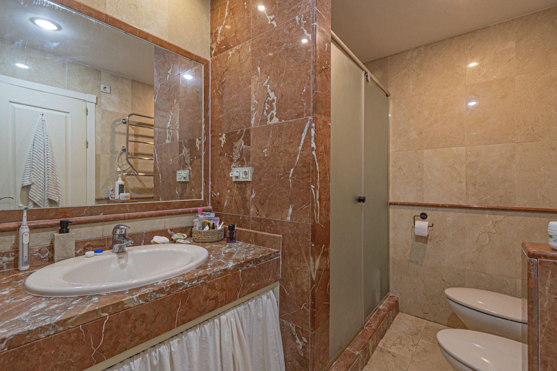 Resale - Ground floor apartment - Estepona - Hacienda del Sol