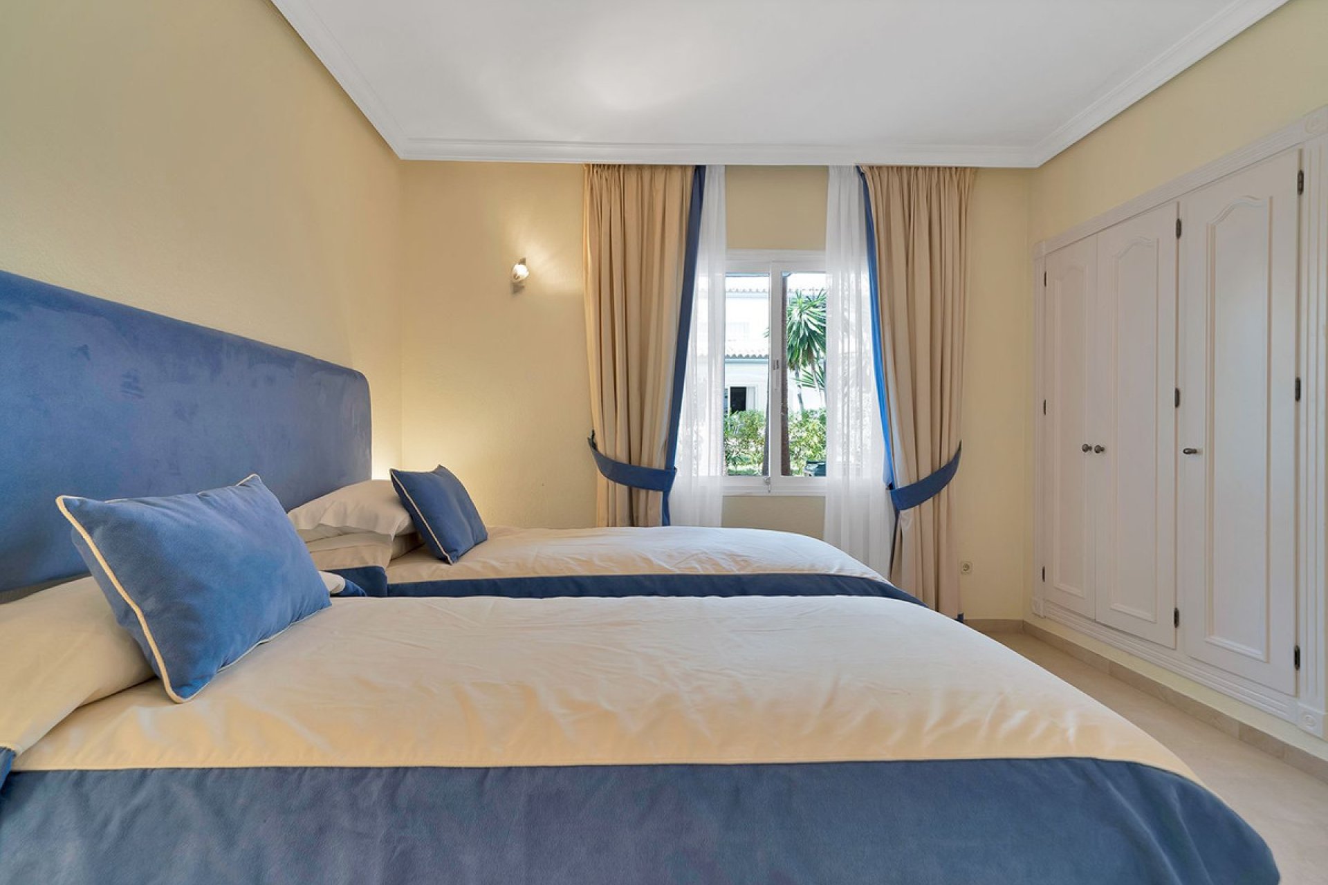 Resale - Ground floor apartment - Estepona - New Golden Mile