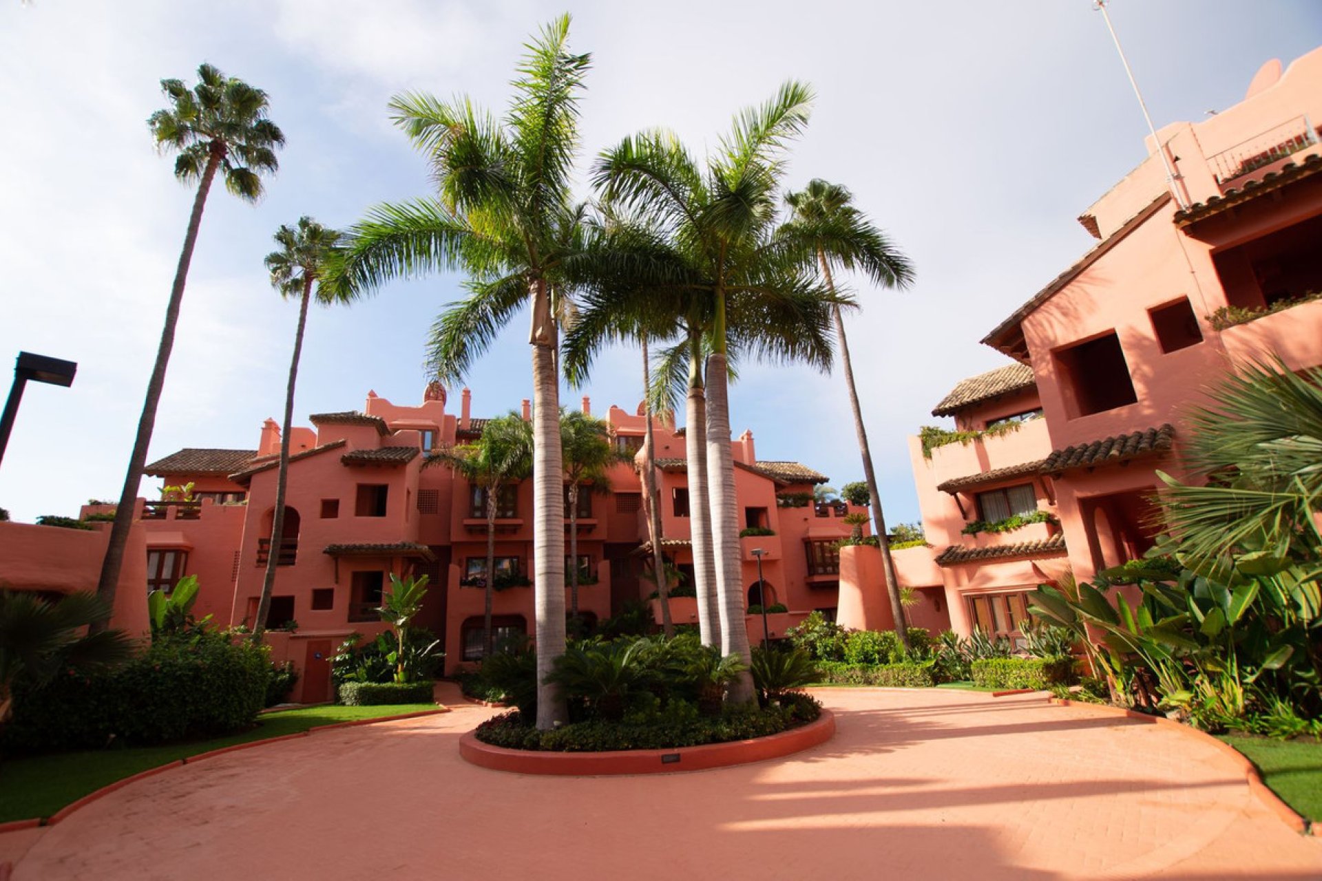 Resale - Ground floor apartment - Estepona - New Golden Mile