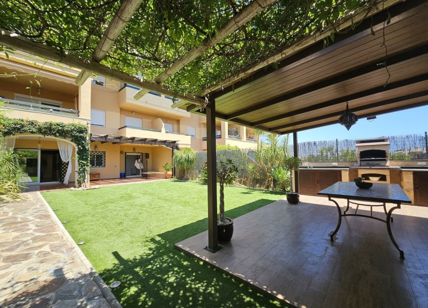 Resale - Ground floor apartment - Estepona - Selwo