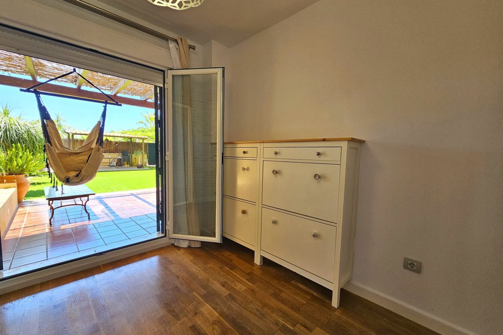 Resale - Ground floor apartment - Estepona - Selwo